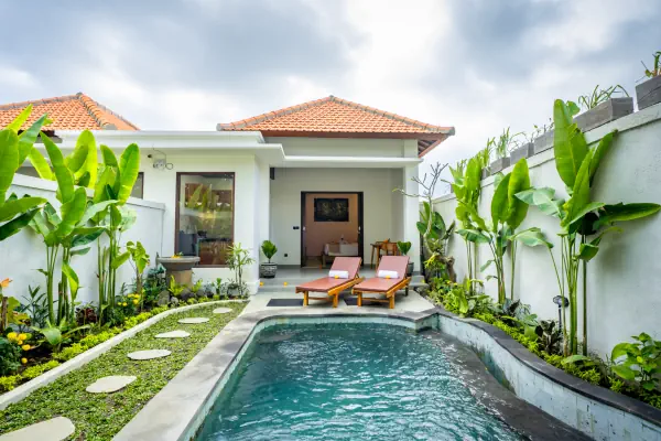 swimmingpool 02